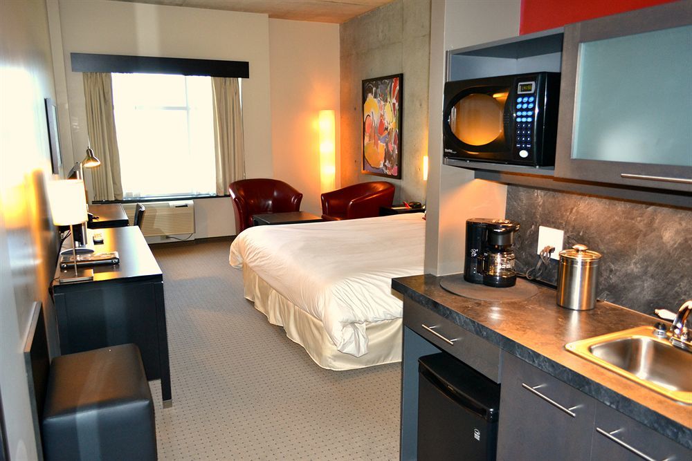 Grand Times Hotel - Aeroport De Quebec Екстер'єр фото
