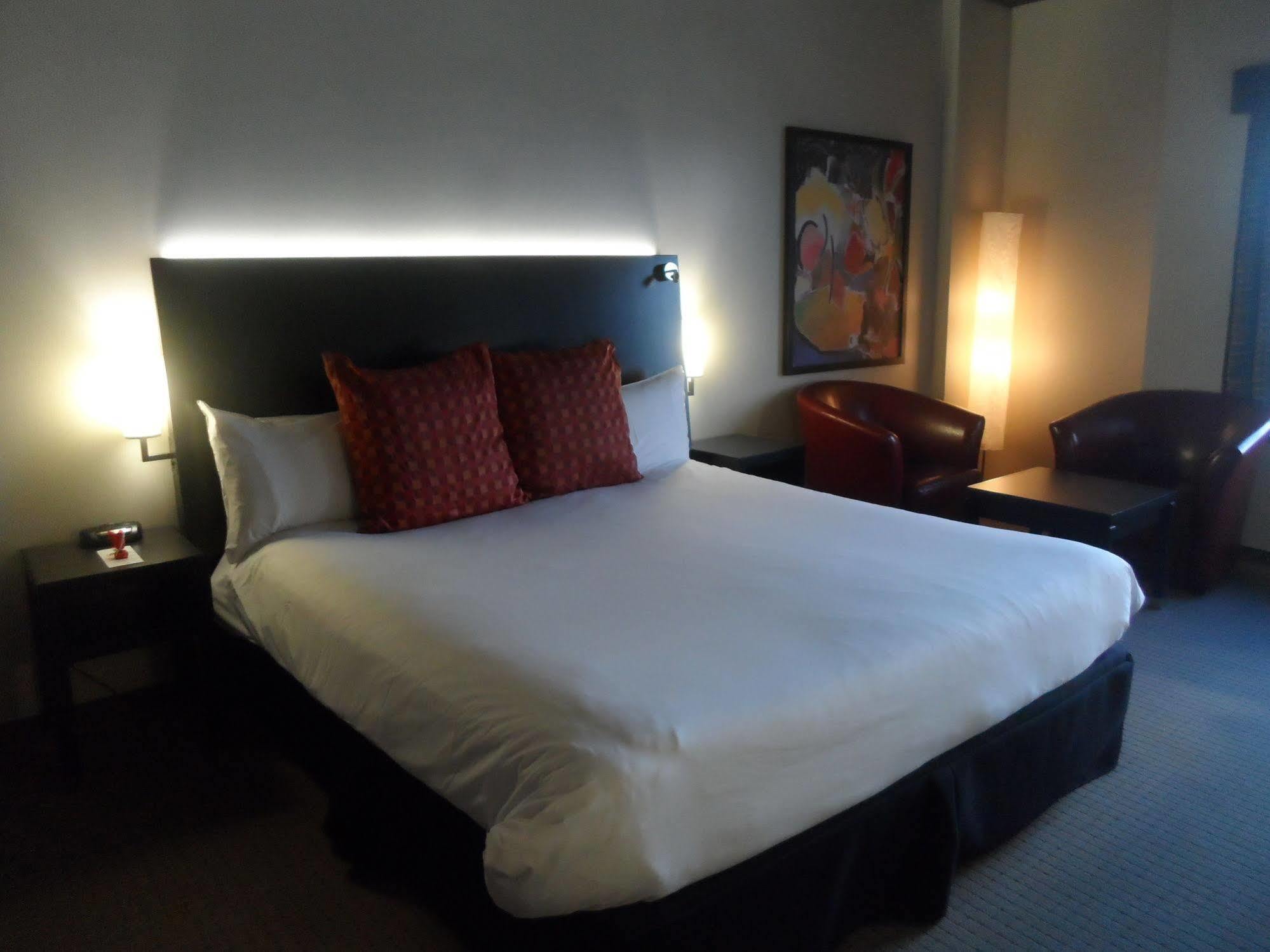 Grand Times Hotel - Aeroport De Quebec Екстер'єр фото