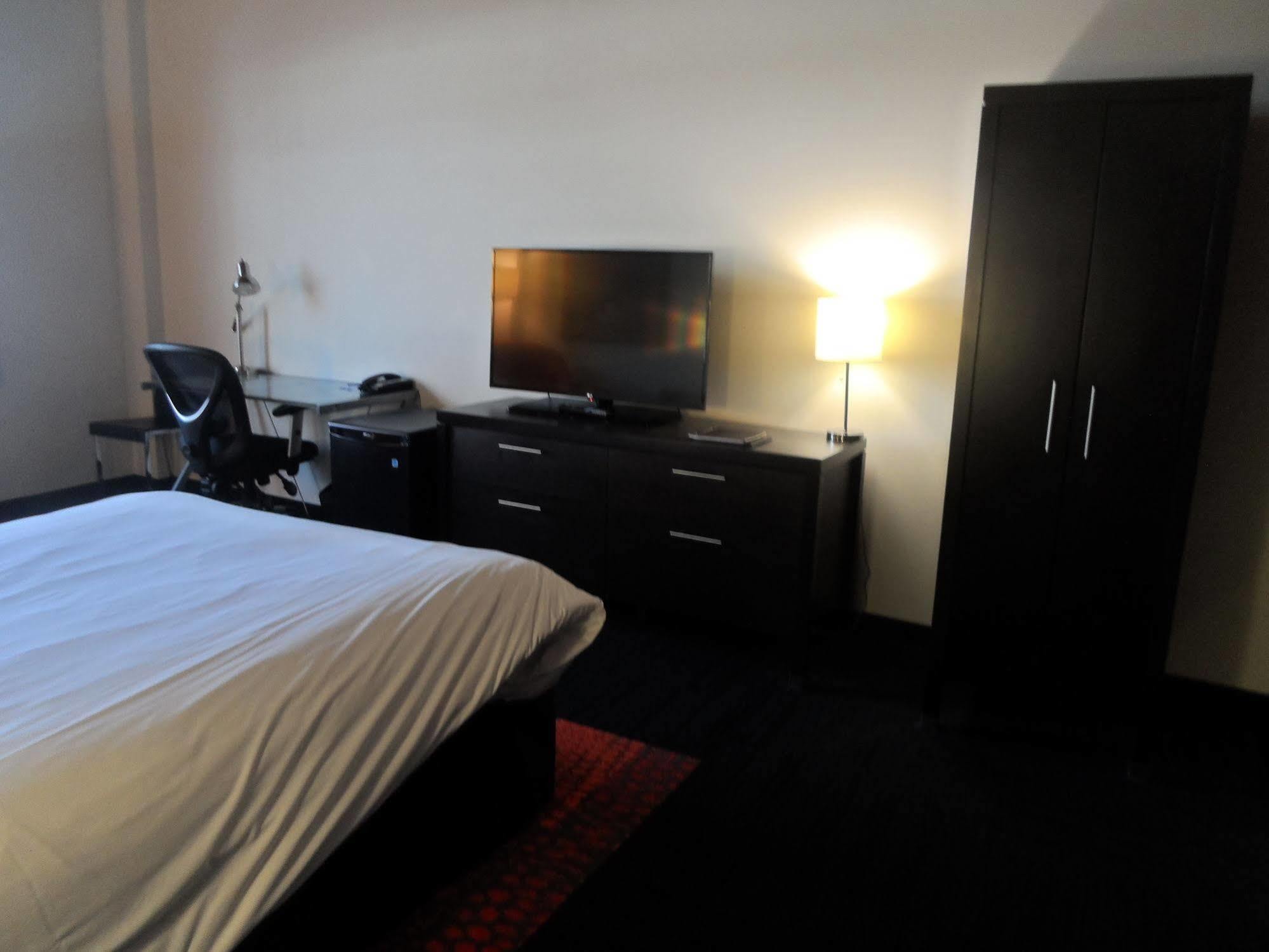 Grand Times Hotel - Aeroport De Quebec Екстер'єр фото