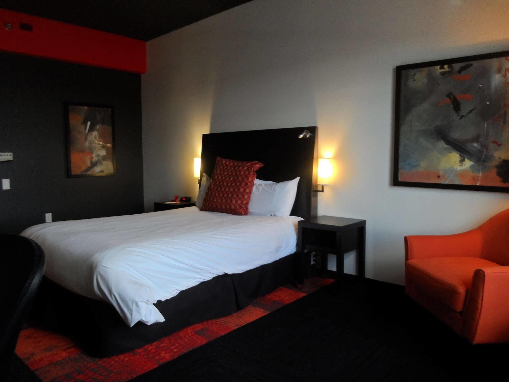 Grand Times Hotel - Aeroport De Quebec Екстер'єр фото